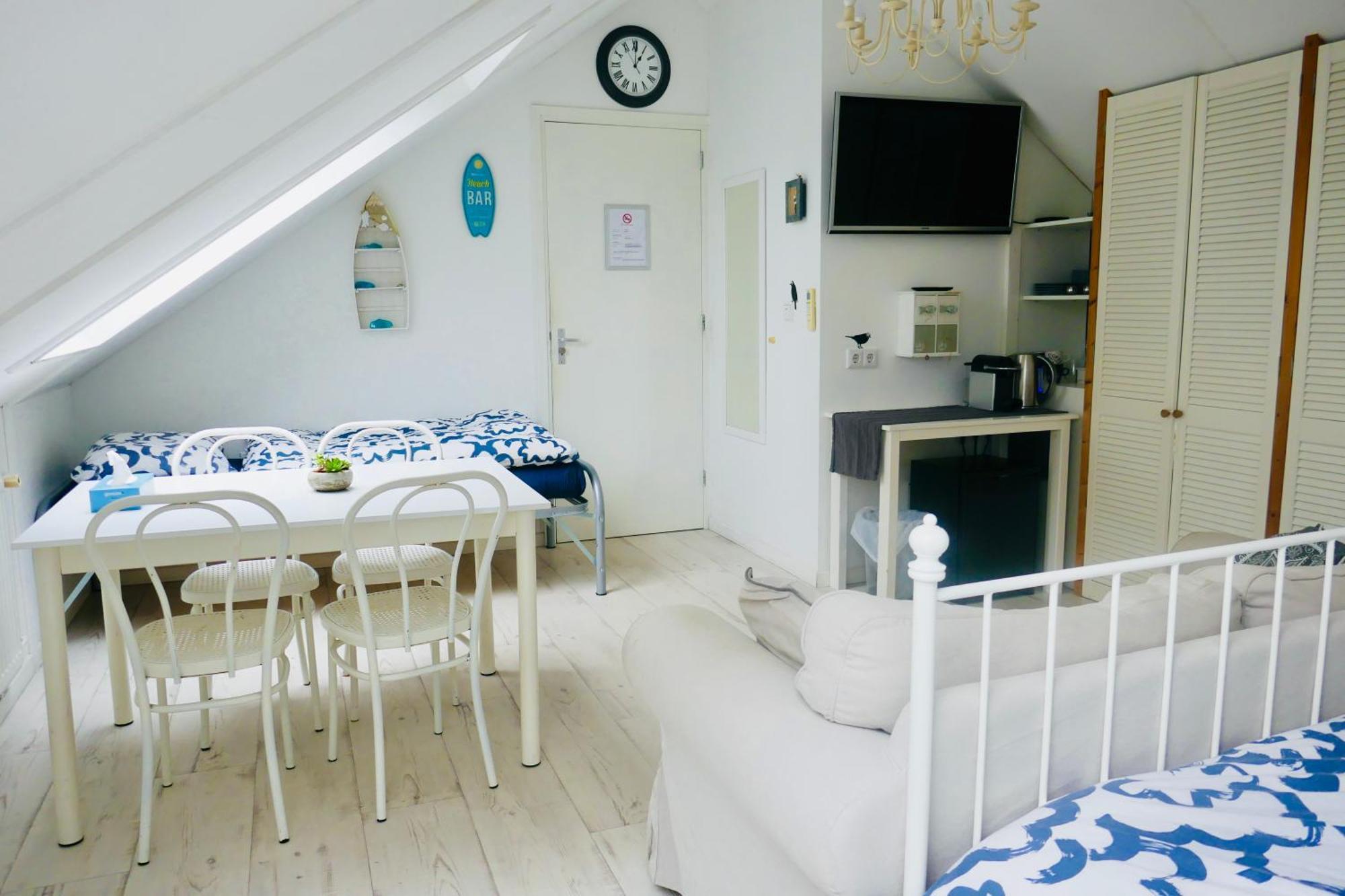 Silver Moon Bed & Breakfast Voorschoten Ngoại thất bức ảnh